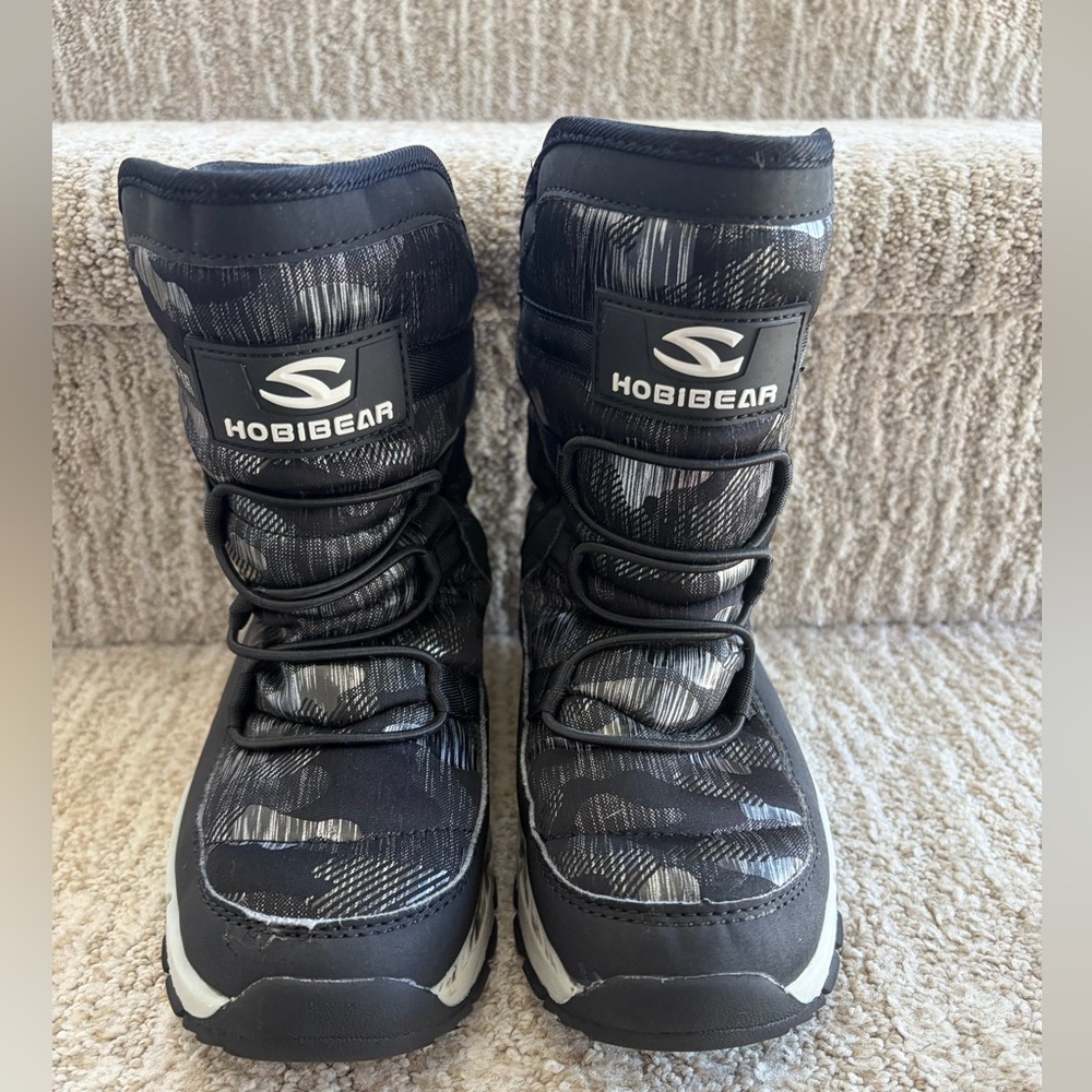 Hobibear boys kids winter snow boots. Size 2.